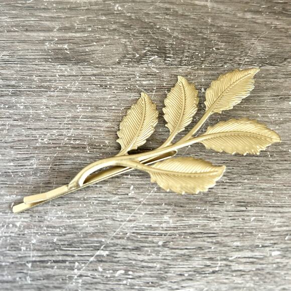 Gold Tone Metal Leaf Hair Clip Greek/ Woodland Faye Wedding Bobby Pin Pair Set - Picture 6 of 6